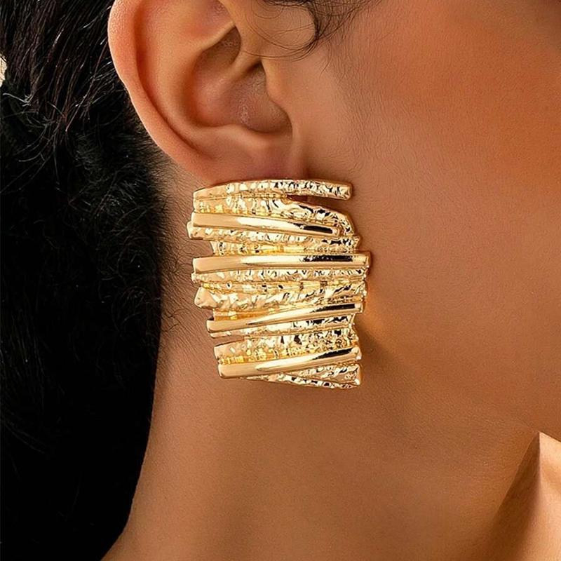 Trendy Hammered Multi-Layer Statement Earrings Textured Geometric Drop Earrings For Women Party & Runway Wear All Season
Trendy Hammered Multi-Layer Statement Earrings Textured Geometric Drop Earrings For Women Party & Runway Wear All Season