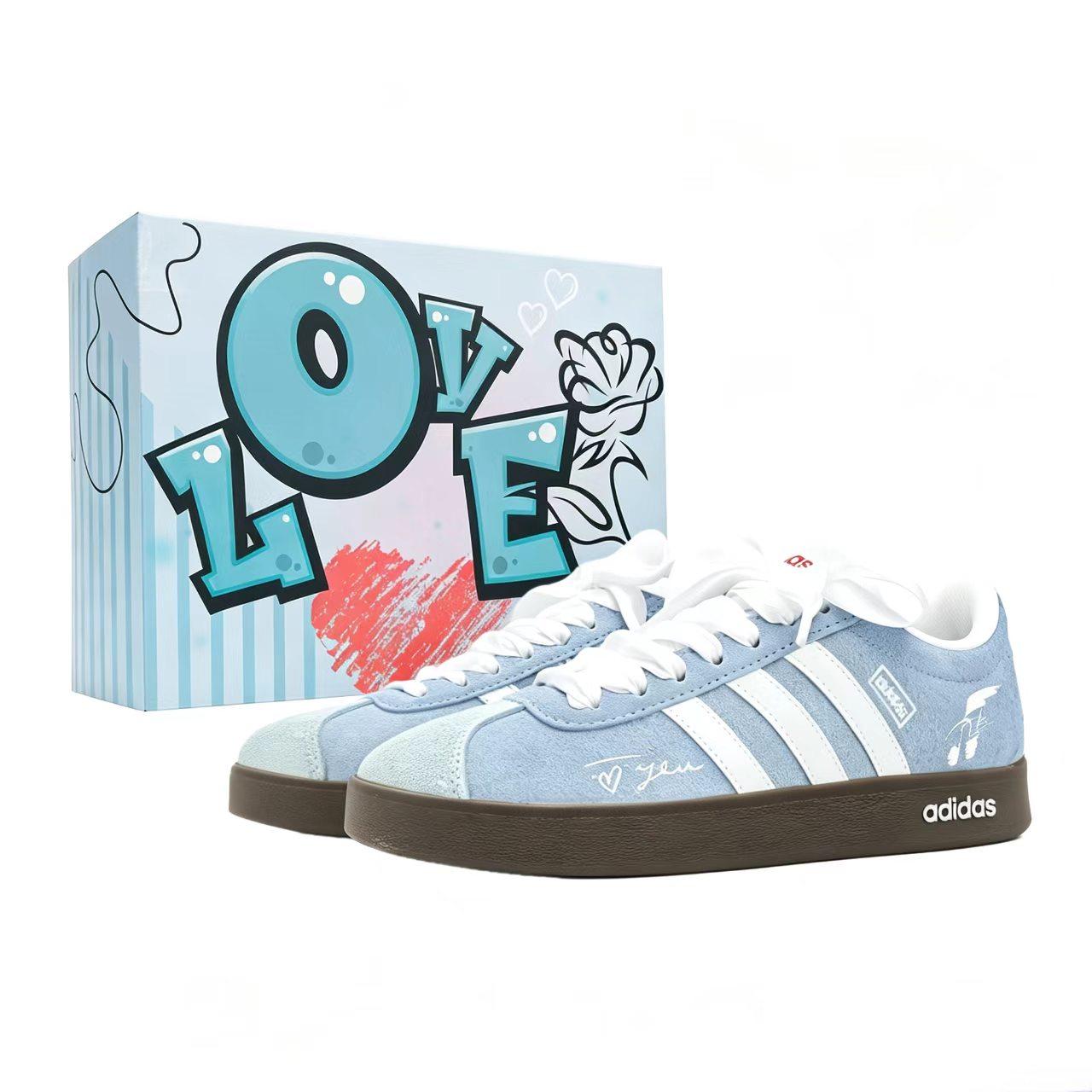 Adidas VL COURT 2.0 Dusty Blue Love Confession Box Included Synthetic Leather, Split Cow Leather HQ1802(team-1976) 39⅓
Adidas VL COURT 2.0 Dusty Blue Love Confession Box Included Synthetic Leather, Split Cow Leather HQ1802(team-1976) 39⅓
