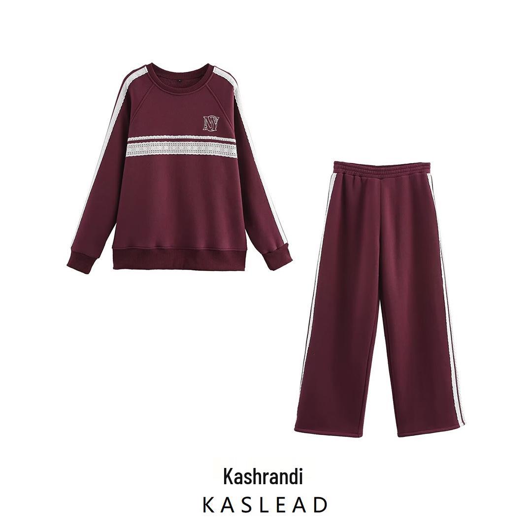 Winter 2024 Women s European-American Lace Trim Velour Sweatshirt & Casual Pants Set Small
Winter 2024 Women s European-American Lace Trim Velour Sweatshirt & Casual Pants Set Small