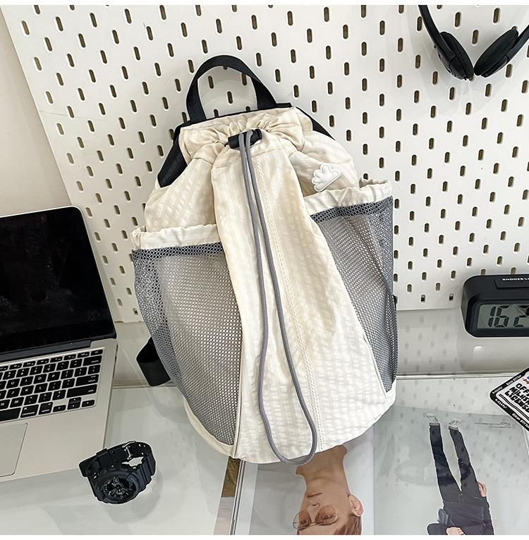 Простой Повседневный Рюкзак Для Путешествий На Открытом Воздухе 2025 Сумка-Ведро на Шнурке Новый Универсальный Легкий Рюкзак для Альпинизма
Простой Повседневный Рюкзак Для Путешествий На Открытом Воздухе 2025 Сумка-Ведро на Шнурке Новый Универсальный Легкий Рюкзак для Альпинизма