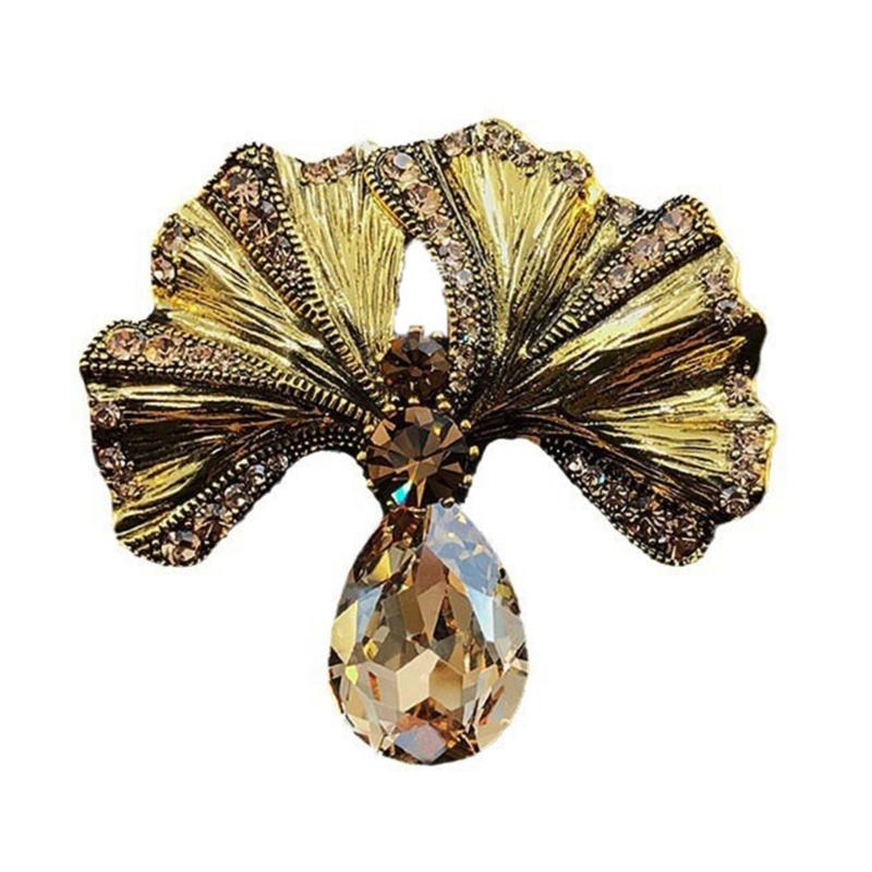 Corsage Pin Gingko Leaf Shape Brooch Unique Brooch Pin Clothing Brooch Alloy Texture for Friendship and Celebration
Corsage Pin Gingko Leaf Shape Brooch Unique Brooch Pin Clothing Brooch Alloy Texture for Friendship and Celebration