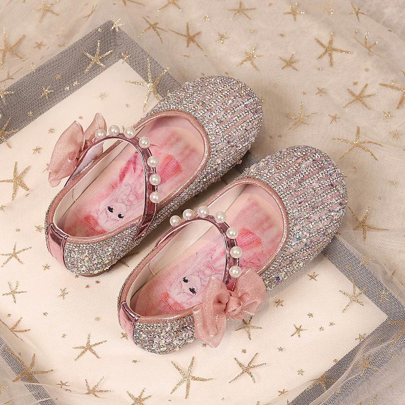 Новые детские туфли с мягкой подошвой и стразами, бантами, маленькие кожаные туфли 35 розовый
Новые детские туфли с мягкой подошвой и стразами, бантами, маленькие кожаные туфли 35 розовый