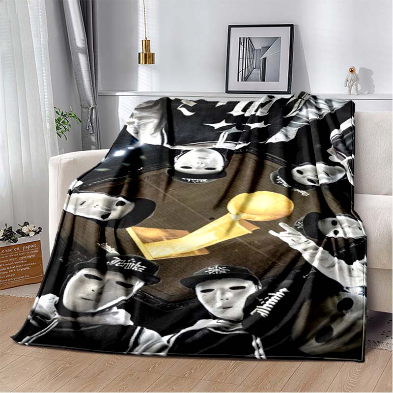 fashion singer dance troupe Jabbavokeez mask flannel blanket sofa bed cover draped soft oversized blanket bedding gift blanket 75x90cm
fashion singer dance troupe Jabbavokeez mask flannel blanket sofa bed cover draped soft oversized blanket bedding gift blanket 75x90cm
