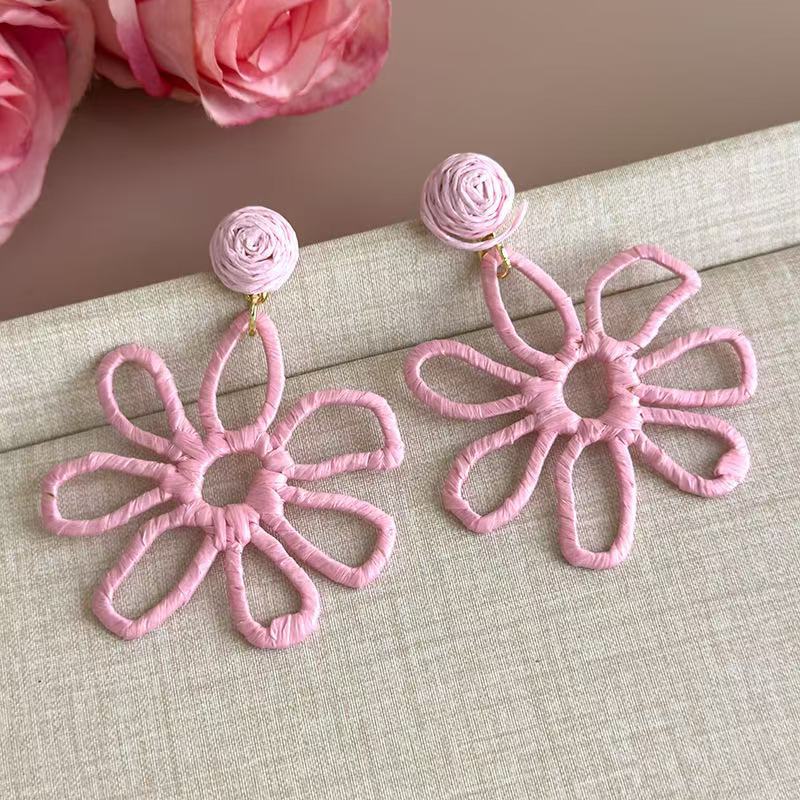 Exaggerated atmosphere flower earrings photo vacation wind seaside dopamine earrings summer earrings niche earrings
Exaggerated atmosphere flower earrings photo vacation wind seaside dopamine earrings summer earrings niche earrings