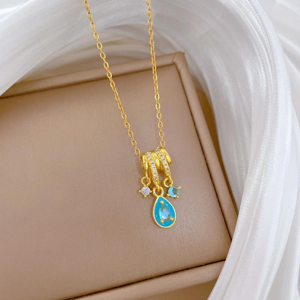Vintage Blue Crystal Water Drop Pendant Necklace for Women Boho Stainless Steel Chain Jewelry Accessories Gifts for Friends
Vintage Blue Crystal Water Drop Pendant Necklace for Women Boho Stainless Steel Chain Jewelry Accessories Gifts for Friends