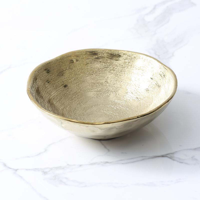 Золотая керамическая западная тарелка для стейка, миска для фруктового салата, тарелка для завтрака, суши, спагетти, торта, бытовая неправильной формы с гальваническим покрытием, новая
Золотая керамическая западная тарелка для стейка, миска для фруктового салата, тарелка для завтрака, суши, спагетти, торта, бытовая неправильной формы с гальваническим покрытием, новая