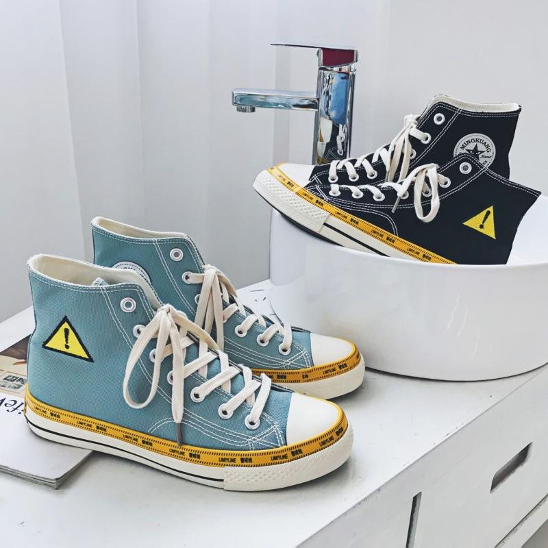 Canvas shoes men s high-top autumn trend exclamation point embroidered men s tide shoes personalized students breathable men s tide board shoes 1230 44
Canvas shoes men s high-top autumn trend exclamation point embroidered men s tide shoes personalized students breathable men s tide board shoes 1230 44