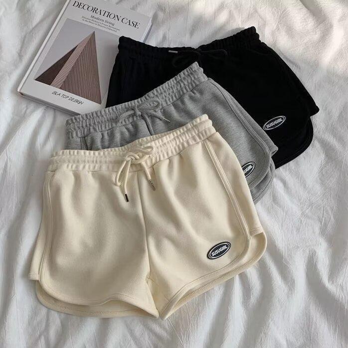 2024 New Summer Women s Hong Kong Style Loose Casual Straight Shorts: Trendy, Youthful, High-Temperament Fashion 3XL чёрный
2024 New Summer Women s Hong Kong Style Loose Casual Straight Shorts: Trendy, Youthful, High-Temperament Fashion 3XL чёрный