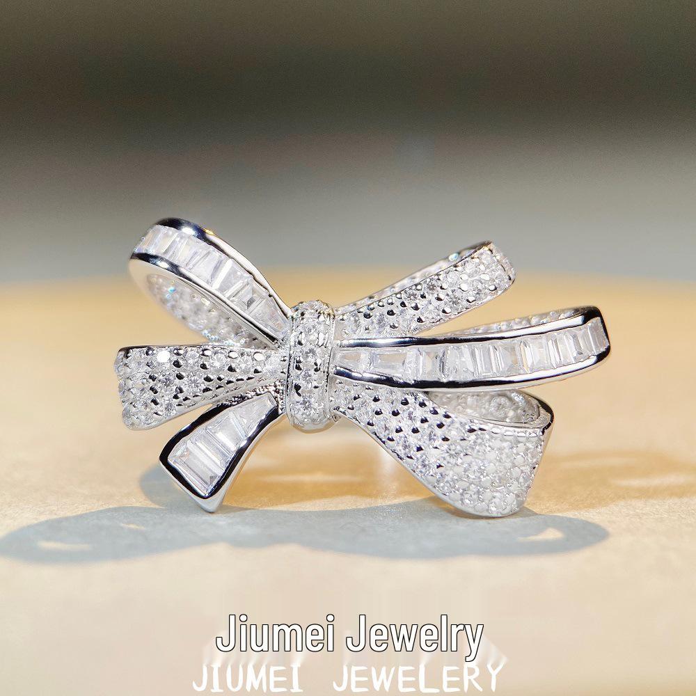 Butterfly Bowknot Diamond Zircon Ring: Light Luxury S925 Sterling Silver for Women Size 8
Butterfly Bowknot Diamond Zircon Ring: Light Luxury S925 Sterling Silver for Women Size 8