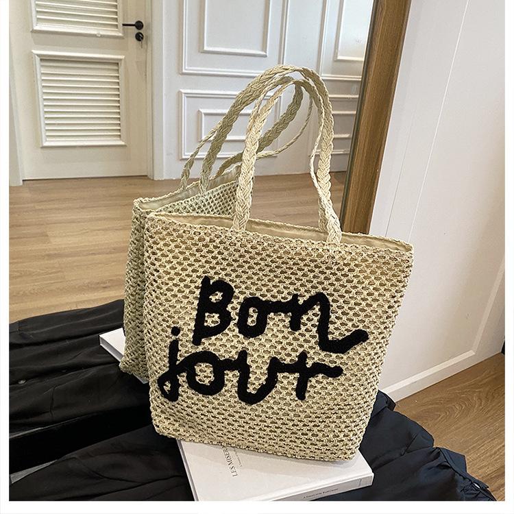 New fashionable small fresh woven shoulder tote bag women s personalized alphabet resort wind beach bag білий
New fashionable small fresh woven shoulder tote bag women s personalized alphabet resort wind beach bag білий