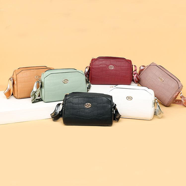 Mother s Day Gift for Mothers White Large Capacity Women s Crossbody Bag New Fashionable Underarm Bag
Mother s Day Gift for Mothers White Large Capacity Women s Crossbody Bag New Fashionable Underarm Bag