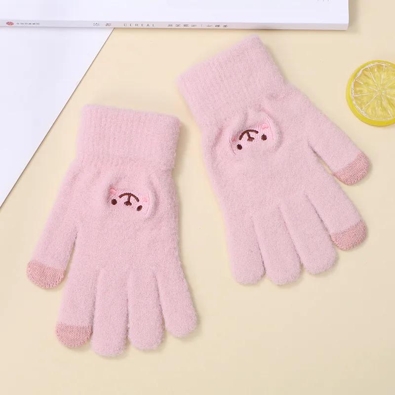 Cartoon Smiley Face Gloves With Winter Insulation And Thick Velvet For Students, Sweet And Cute Touch Screen Gloves For Girls
Cartoon Smiley Face Gloves With Winter Insulation And Thick Velvet For Students, Sweet And Cute Touch Screen Gloves For Girls