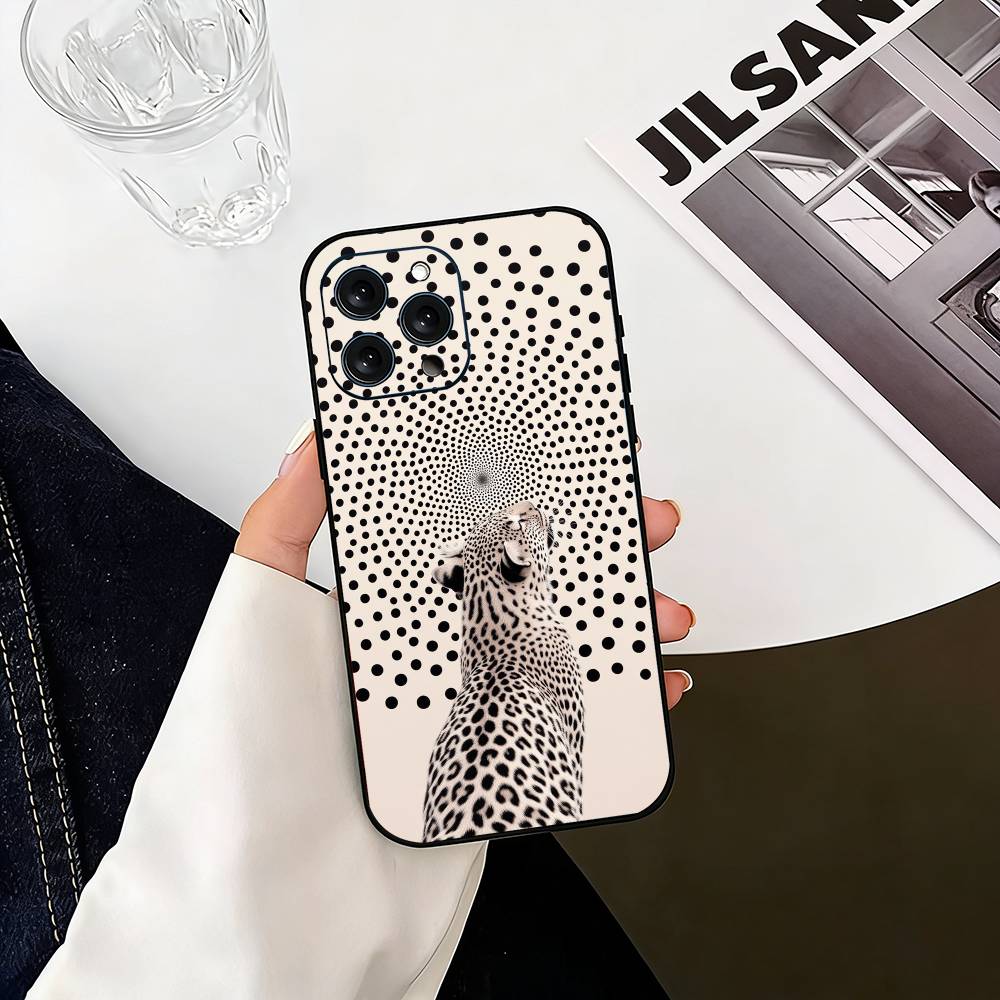 Artistic Leopard Phone Case Silicone Soft For IPhone 17 16 15 14 13 12 11 X XR Plus Pro Max Plus iPhone12PROMAX
Artistic Leopard Phone Case Silicone Soft For IPhone 17 16 15 14 13 12 11 X XR Plus Pro Max Plus iPhone12PROMAX