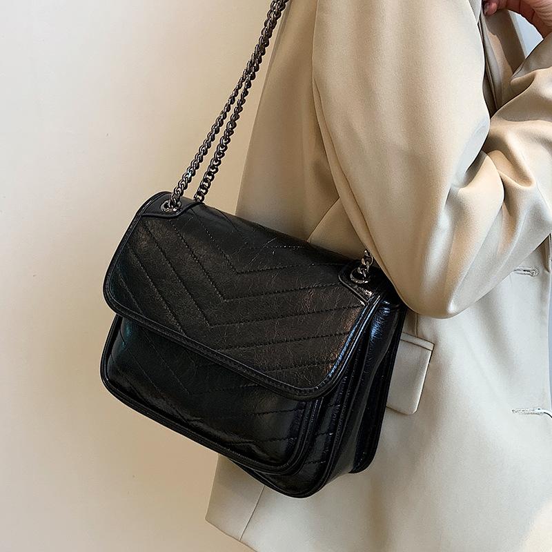 High-end small bag women s bag new fashion autumn and winter chain single shoulder messenger bag stray bag small brown
High-end small bag women s bag new fashion autumn and winter chain single shoulder messenger bag stray bag small brown