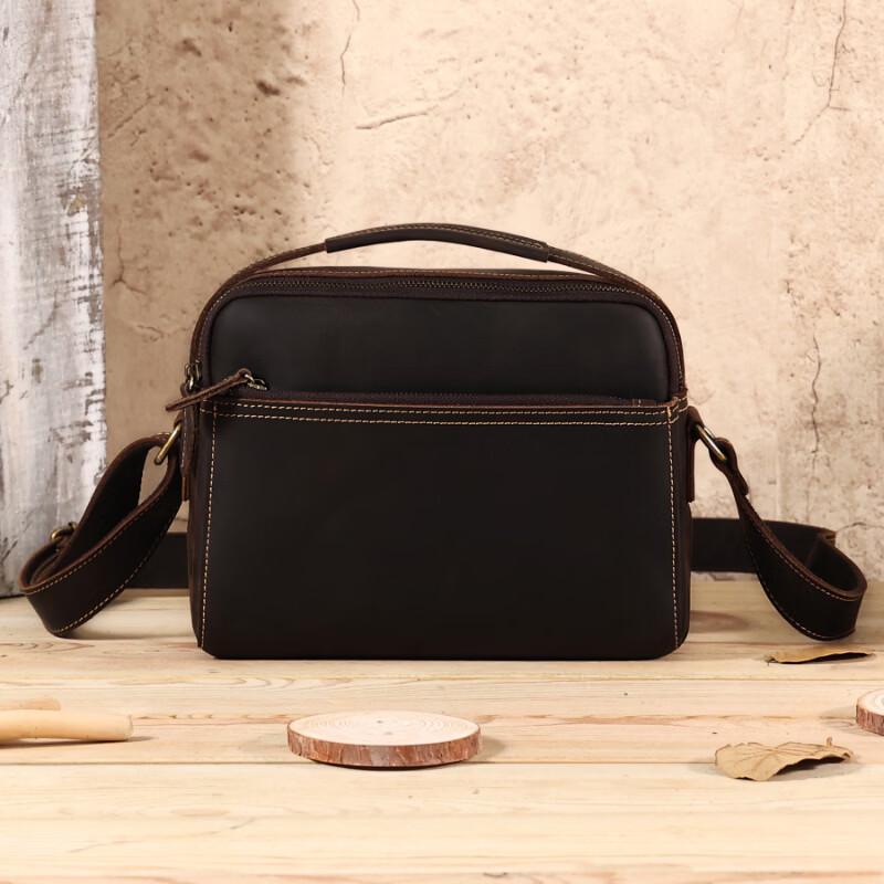 Li Shen Men s Crossbody Shoulder Bag
Li Shen Men s Crossbody Shoulder Bag