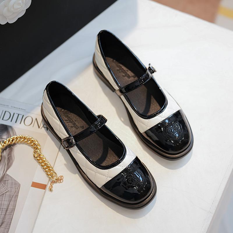 Autumn new camellia Mary Jane shoes with jk single shoes round head small leather shoes women 43 білий
Autumn new camellia Mary Jane shoes with jk single shoes round head small leather shoes women 43 білий