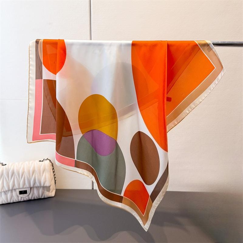 68см Цветной Круглый Платок с Принтом Женский Новый Весенне-Осенний Квадратный Платок из Имитации Шелка Высококачественная Шаль Головной Платок красный
68см Цветной Круглый Платок с Принтом Женский Новый Весенне-Осенний Квадратный Платок из Имитации Шелка Высококачественная Шаль Головной Платок красный