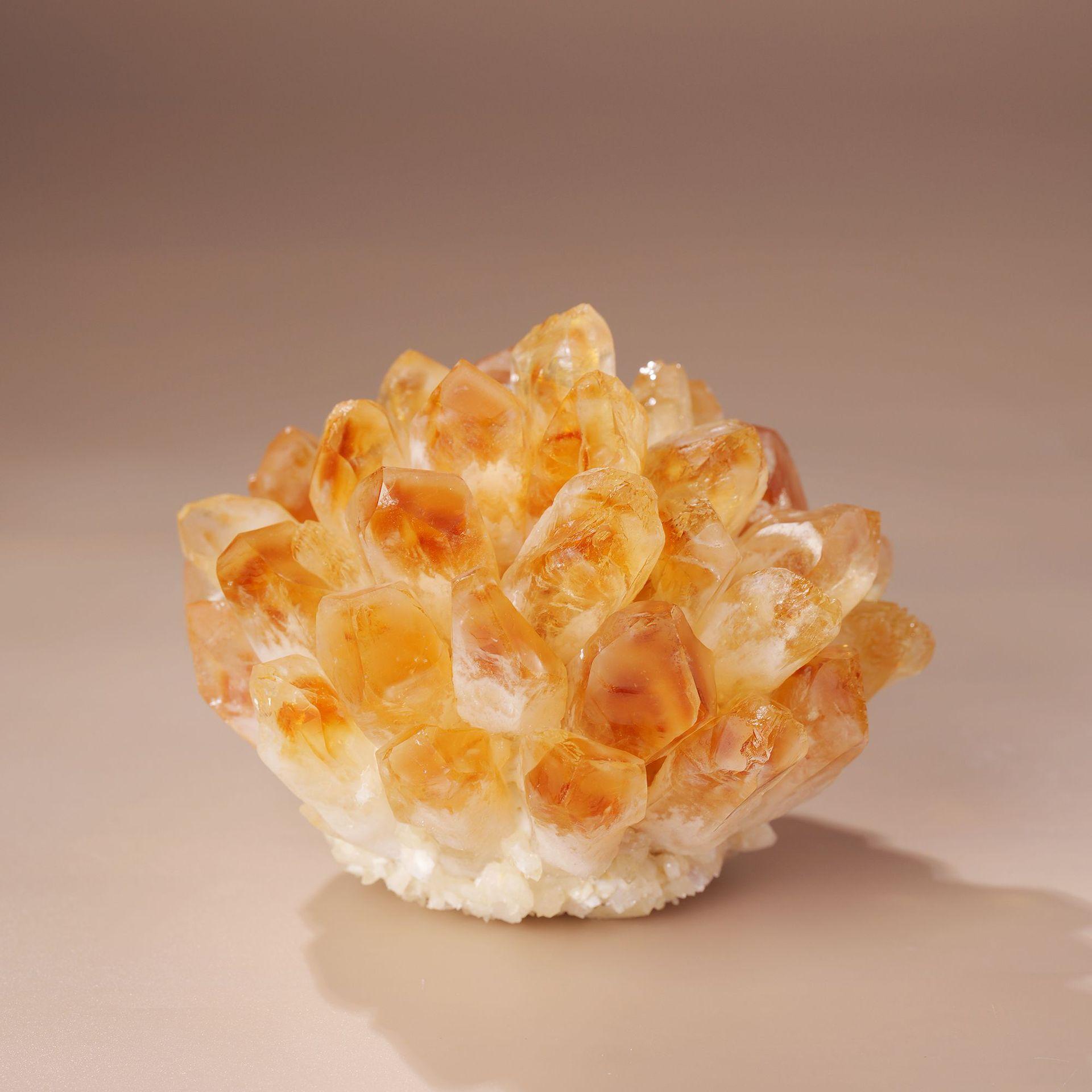 650g Natural Raw Citrine Quartz Stone Crystal Cluster Healing Yellow Stones Mineral Specimen Home Decoration 1pcs 310-400g оранжевый
650g Natural Raw Citrine Quartz Stone Crystal Cluster Healing Yellow Stones Mineral Specimen Home Decoration 1pcs 310-400g оранжевый