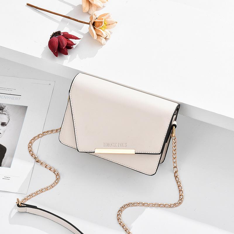 2025 spring and summer new small square bag women s bag fresh and sweet beautiful women s bag messenger bag contrasting color chain bag 21*8*13 белый
2025 spring and summer new small square bag women s bag fresh and sweet beautiful women s bag messenger bag contrasting color chain bag 21*8*13 белый