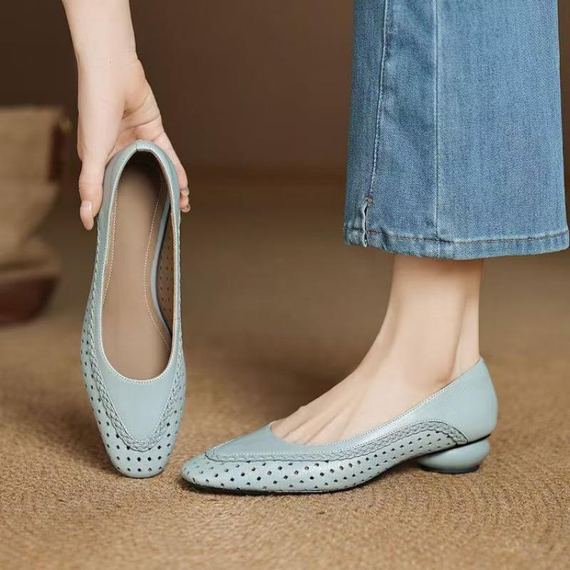 2025 French square head, hollow and breathable thick heel shallow mouth single shoes women s middle heel bag head sandals soft leather hole shoes 40 небесно-голубой
2025 French square head, hollow and breathable thick heel shallow mouth single shoes women s middle heel bag head sandals soft leather hole shoes 40 небесно-голубой