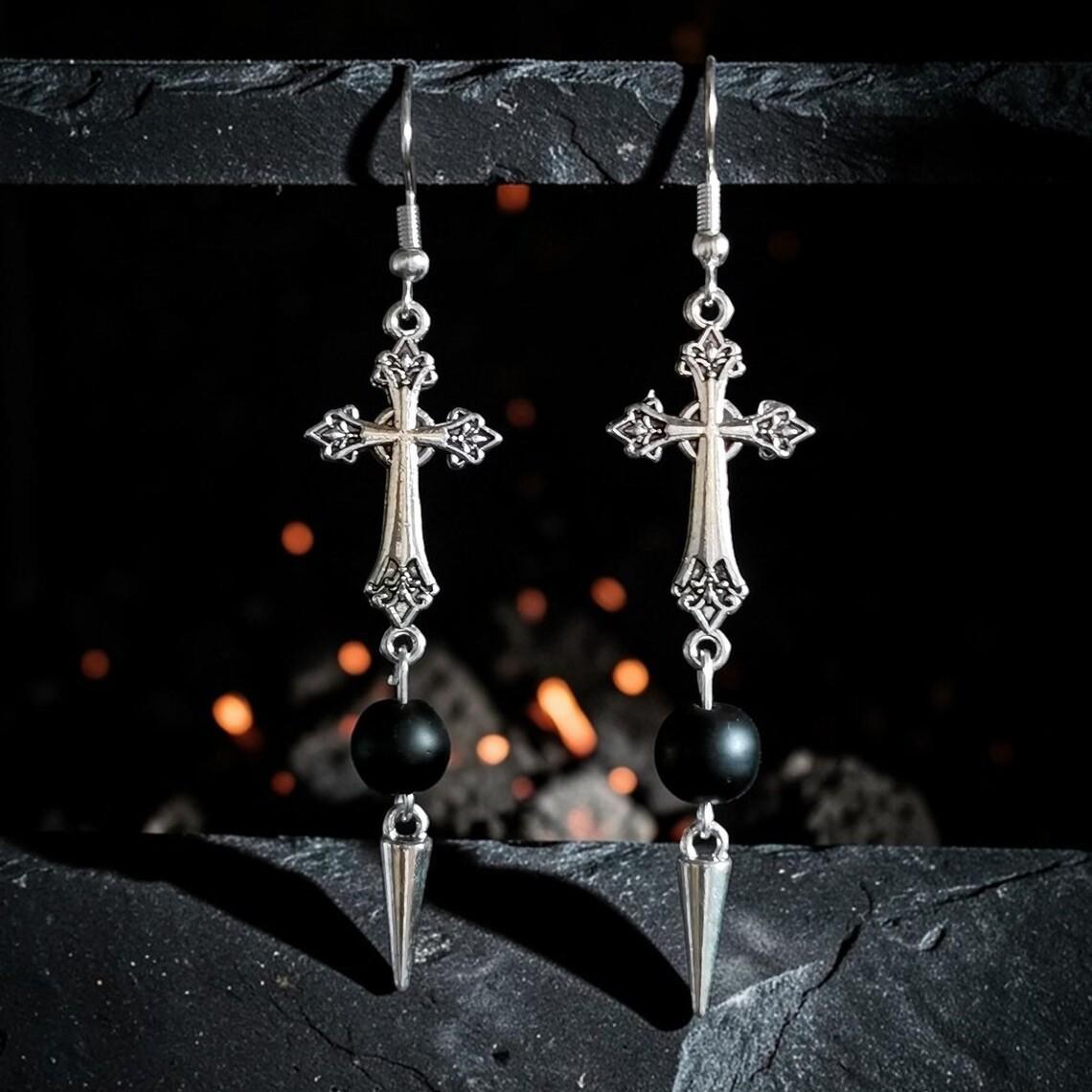 Gothic Large Silver Color Cross Spike Rivets Black Stone Dangle Earrings for Women Men Punk Rock Party Street Wear Jewelry Gifts
Gothic Large Silver Color Cross Spike Rivets Black Stone Dangle Earrings for Women Men Punk Rock Party Street Wear Jewelry Gifts