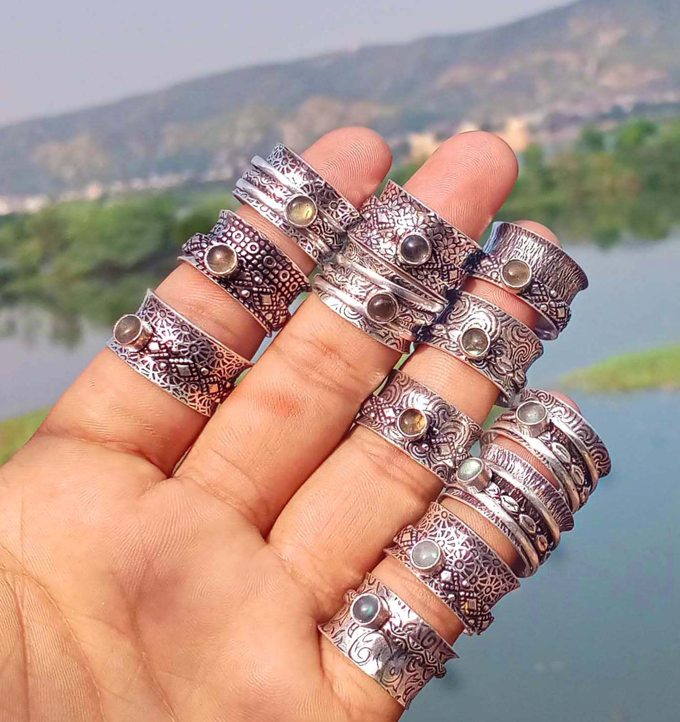 10шт лабрадорит драгоценный камень стерлингового серебра 925 пробы оптовая партия кольца JOR-R120
10шт лабрадорит драгоценный камень стерлингового серебра 925 пробы оптовая партия кольца JOR-R120