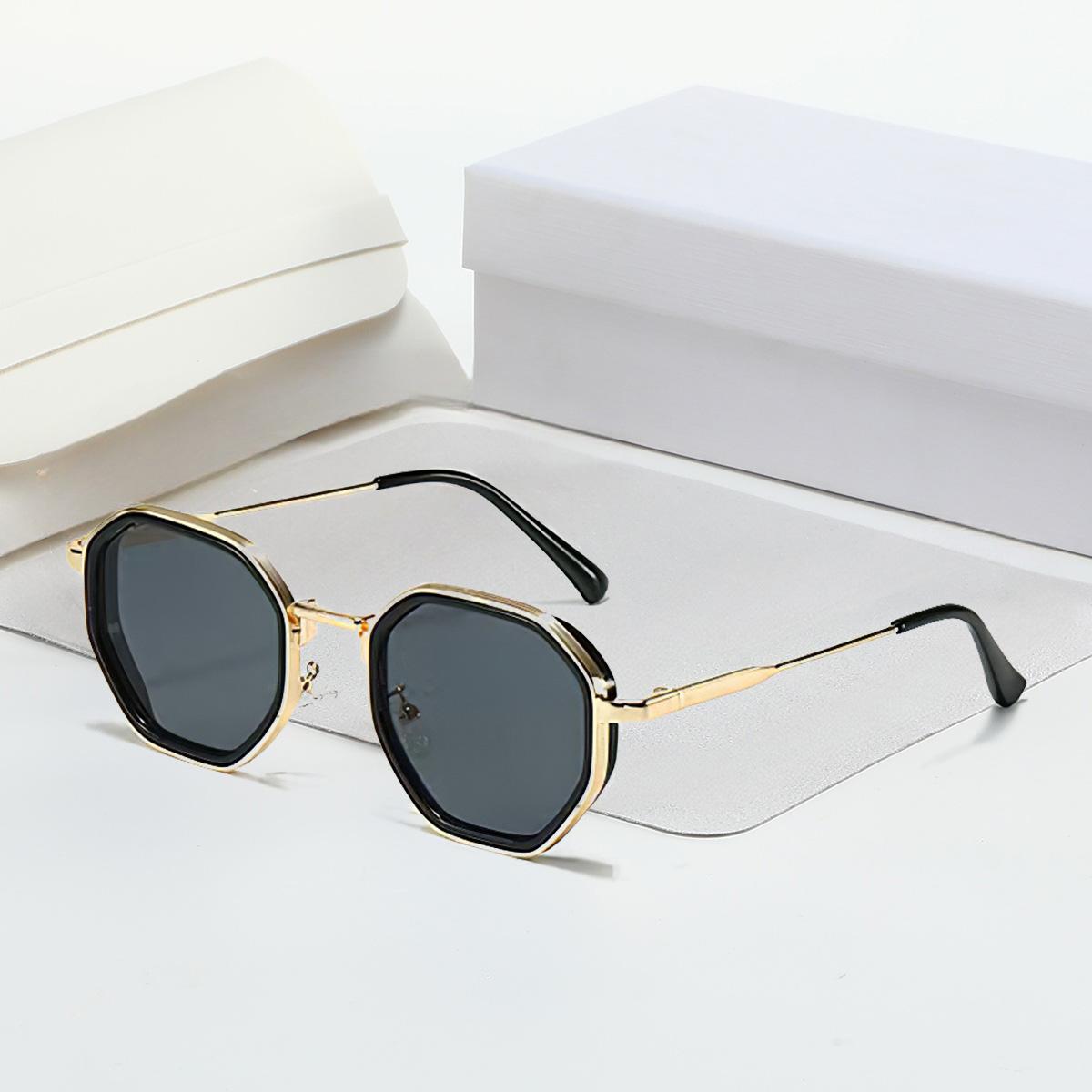 New in Vintage Sunglasses for Women Modern Fashionable Octagonal Glasses with Black Lenses Golden Edging Sun Glasses
New in Vintage Sunglasses for Women Modern Fashionable Octagonal Glasses with Black Lenses Golden Edging Sun Glasses