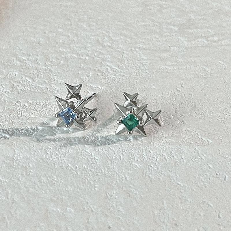 Green And Blue Earrings Inlaid With Zircon, Polaris, Astral, Niche Design, High Street High-End Stud Earrings For Men And Women
Green And Blue Earrings Inlaid With Zircon, Polaris, Astral, Niche Design, High Street High-End Stud Earrings For Men And Women