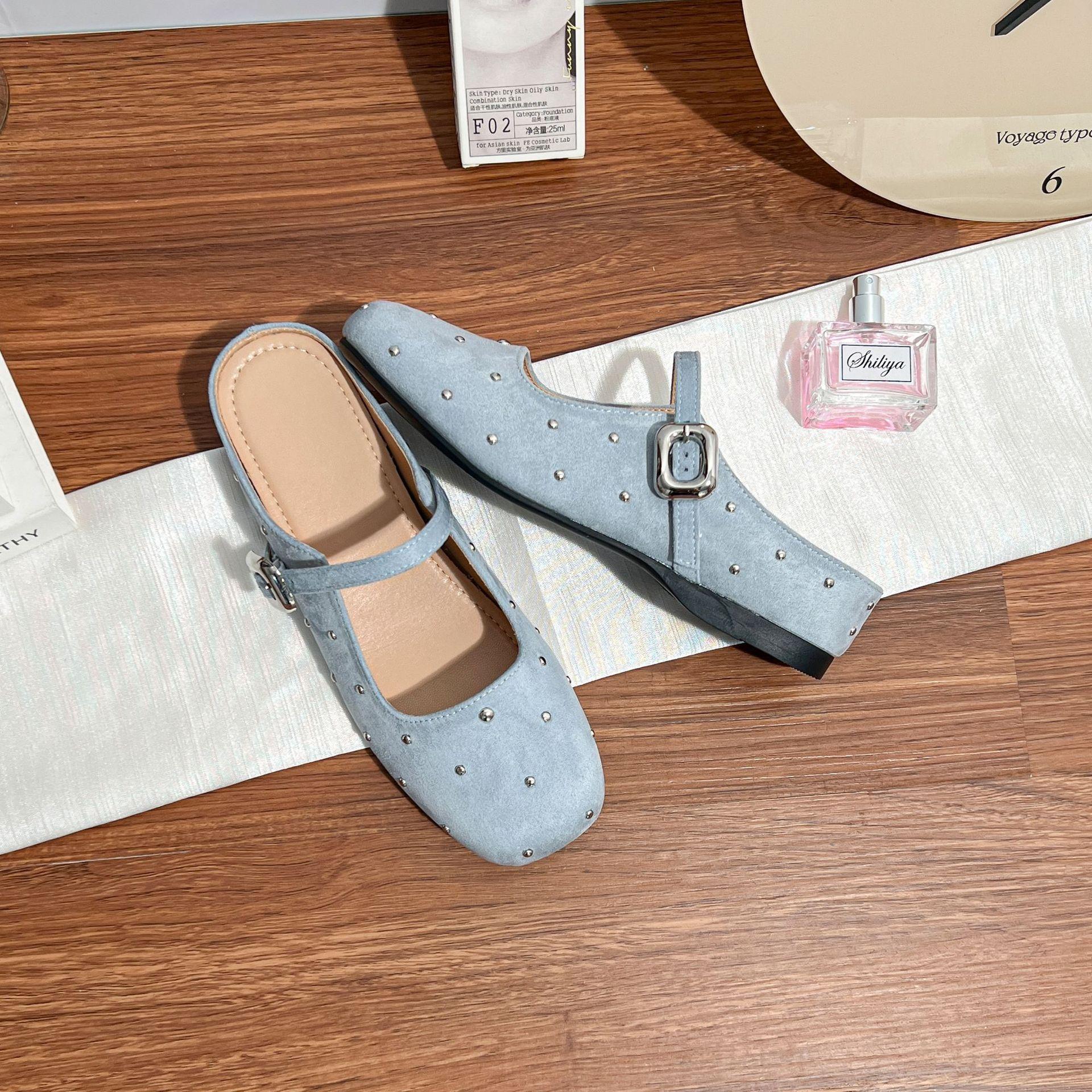 Cool slippers women s summer wear 2025 French light luxury single shoes women s word with bag head Muller shoes inner height increase comfortable 33
Cool slippers women s summer wear 2025 French light luxury single shoes women s word with bag head Muller shoes inner height increase comfortable 33