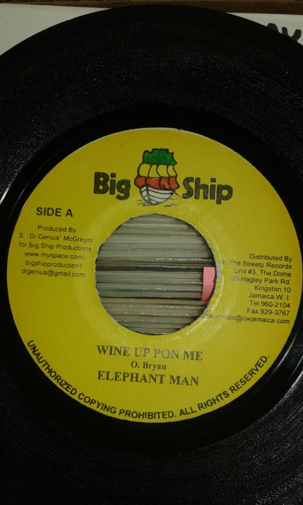 7inch Record ELEPHANT MAN / LADEN - Wine Up Pon Me / Gyal Coward NONE Big Ship Jamaica Reggae, Ska & Dub Used
7inch Record ELEPHANT MAN / LADEN - Wine Up Pon Me / Gyal Coward NONE Big Ship Jamaica Reggae, Ska & Dub Used