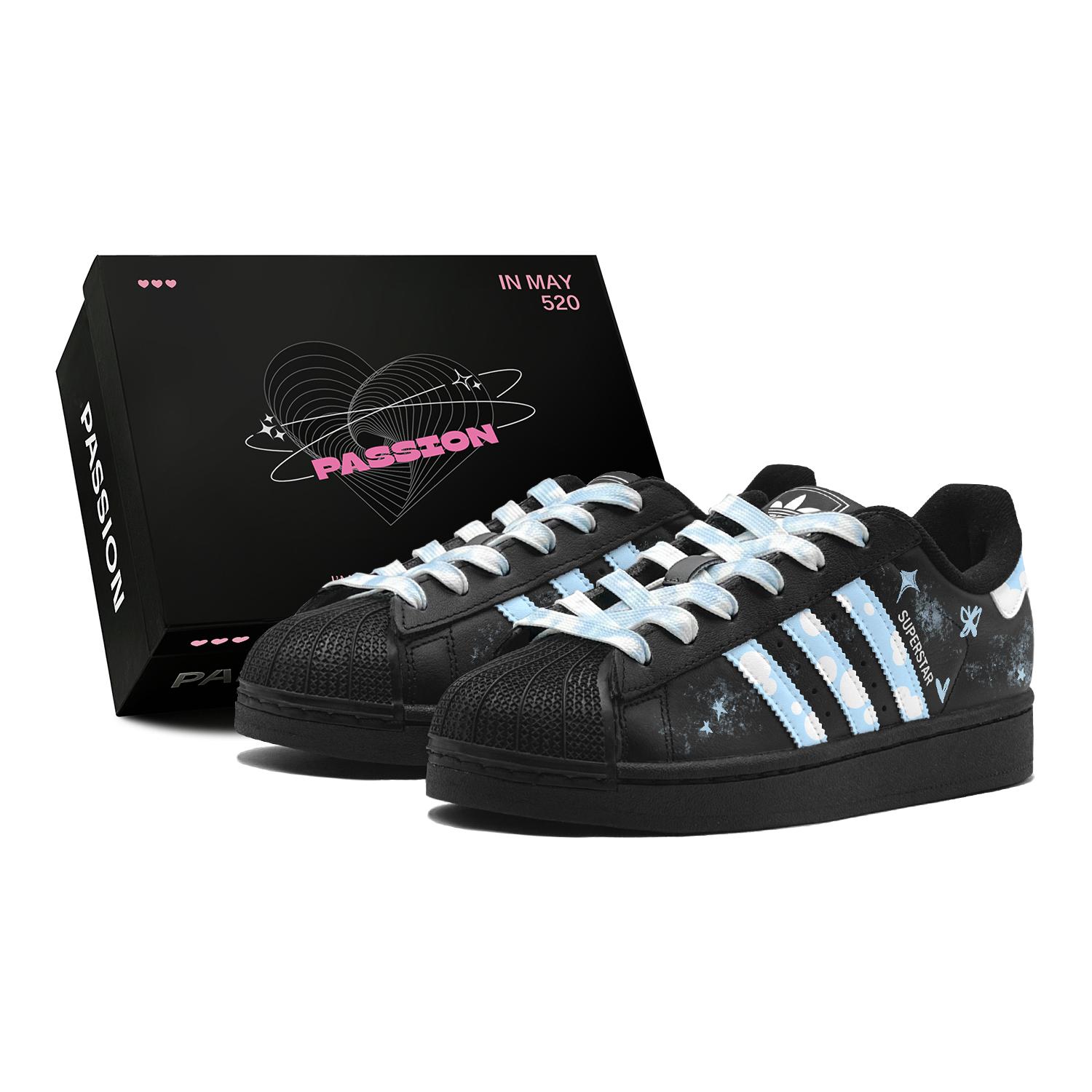 Adidas Originals Superstar 2 Couple s, Romantic Favor, Star Blue Butterfly Love, Color Block, Fashion Versatile Low top JH9977(TeamS2-S-BOX) 40
Adidas Originals Superstar 2 Couple s, Romantic Favor, Star Blue Butterfly Love, Color Block, Fashion Versatile Low top JH9977(TeamS2-S-BOX) 40
