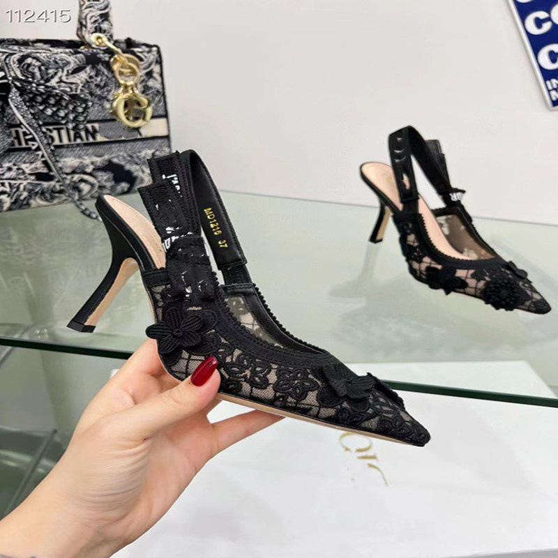 Високі підбори Stiletto від D-Brand з бантом та квітковим мереживом 37
Високі підбори Stiletto від D-Brand з бантом та квітковим мереживом 37