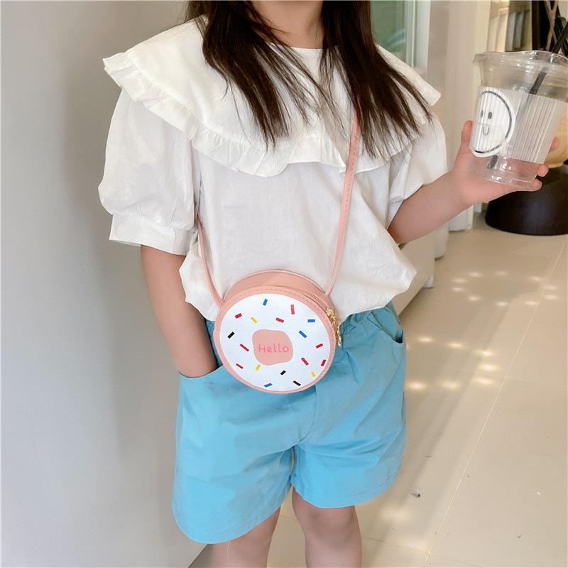 Cute girl small bag 2025 new cute child change messenger bag cartoon donut shoulder bag жёлтый
Cute girl small bag 2025 new cute child change messenger bag cartoon donut shoulder bag жёлтый