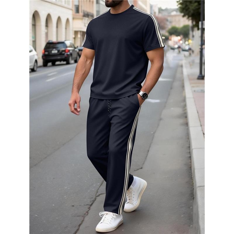 Men s 2-piece Sportswear Short Sleeved T-shirt Long Pants XXXL темно-синього кольору
Men s 2-piece Sportswear Short Sleeved T-shirt Long Pants XXXL темно-синього кольору