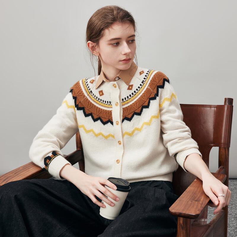 Женский кашемировый кардиган Komom Boka в стиле Fair Isle L
Женский кашемировый кардиган Komom Boka в стиле Fair Isle L