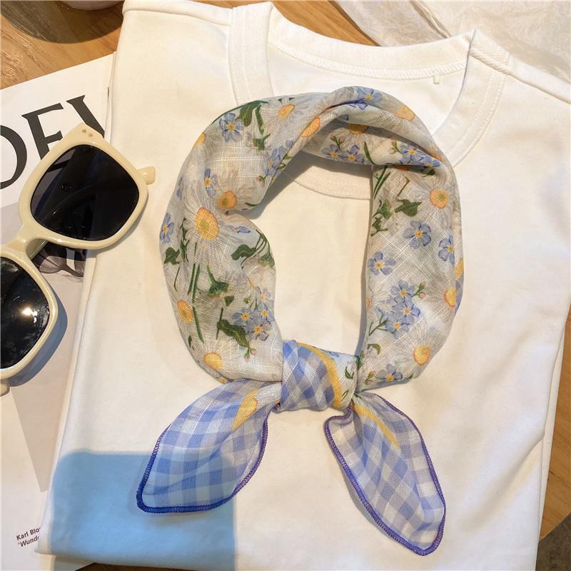 Literary Small Square Scarf Spring And Summer Silk Scarf Women S Versatile Korean Foreign Style Headscarf Fashion Decorative Headband Flower Scarf 58-58
Literary Small Square Scarf Spring And Summer Silk Scarf Women S Versatile Korean Foreign Style Headscarf Fashion Decorative Headband Flower Scarf 58-58