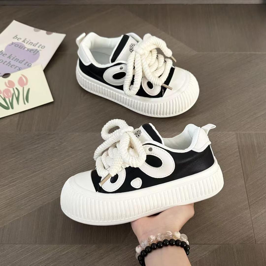 2025 new platform casual shoes board shoes women s black and white panda little white shoes board shoes women ins student tide shoes soft sole 35 чёрный
2025 new platform casual shoes board shoes women s black and white panda little white shoes board shoes women ins student tide shoes soft sole 35 чёрный