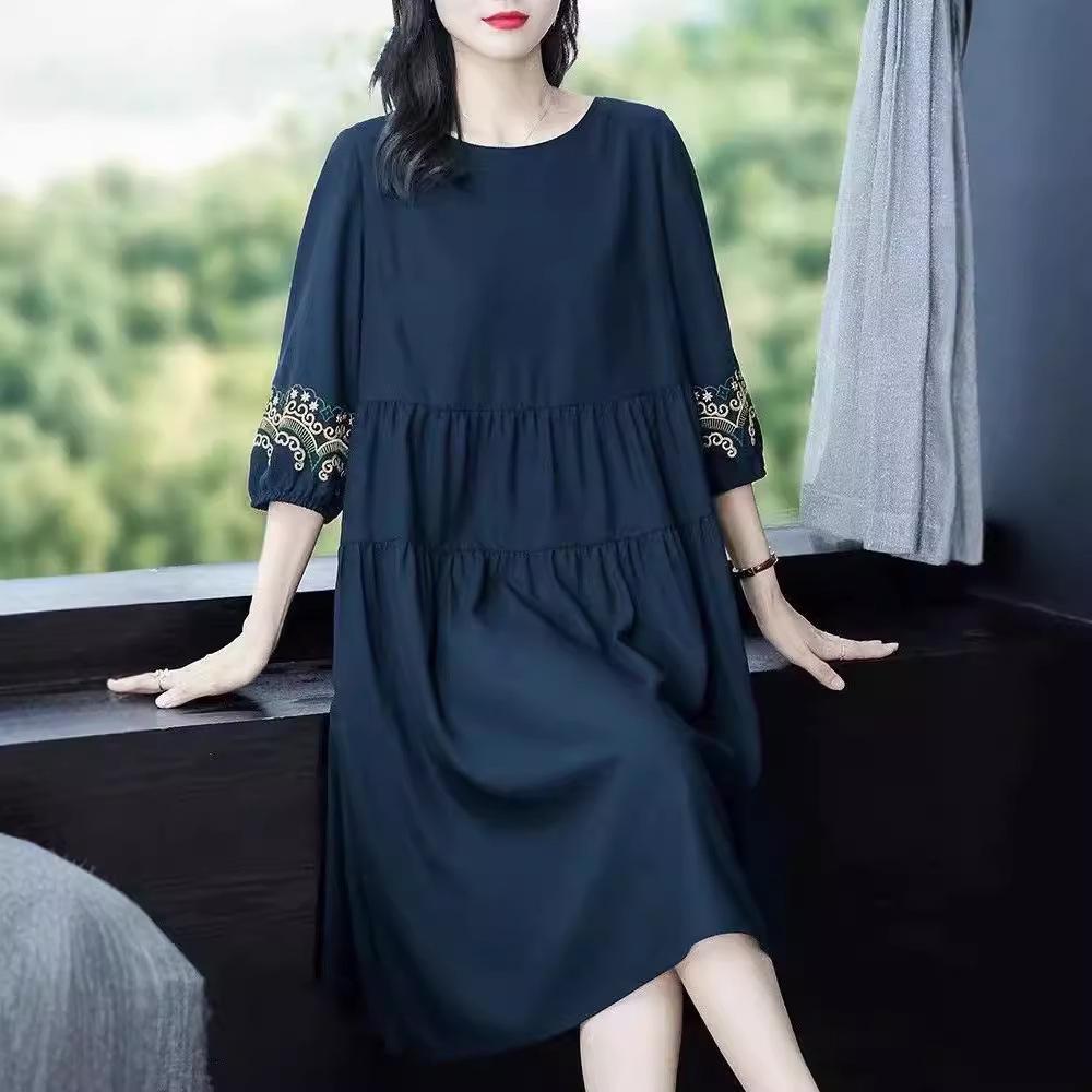 Embroidered Ethnic Round Neck Summer Dress - Retro Stitching Loose Slim Fit for Plus Sizes 3XL
Embroidered Ethnic Round Neck Summer Dress - Retro Stitching Loose Slim Fit for Plus Sizes 3XL