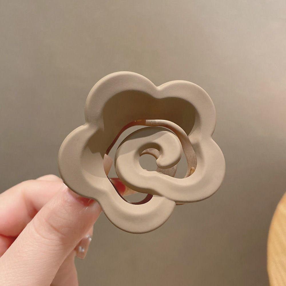 Non-slip Camellia Flower Butterfly Hair Clip Korean Version Shark Clip New Side Clip коричневий
Non-slip Camellia Flower Butterfly Hair Clip Korean Version Shark Clip New Side Clip коричневий