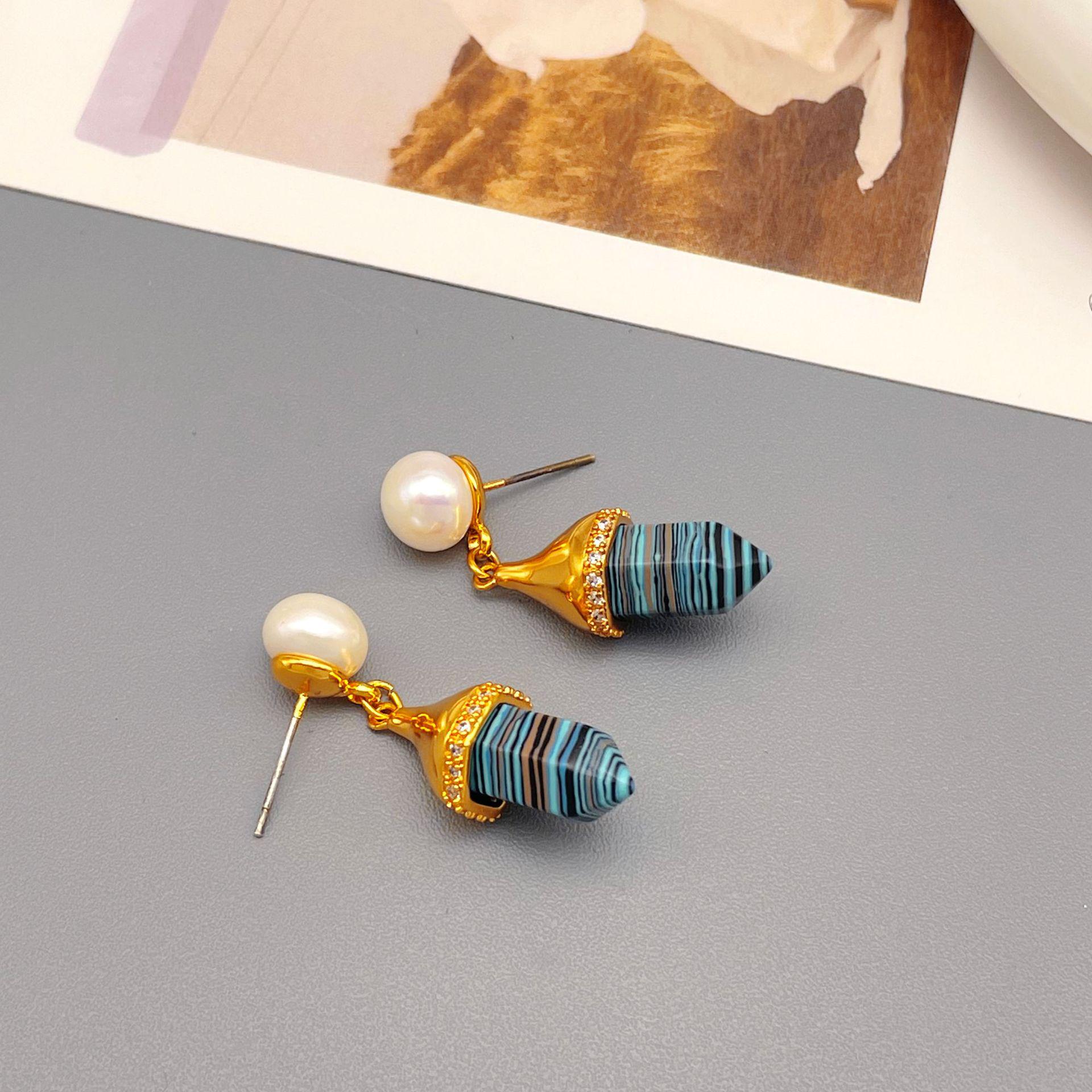 Французские ретро роскошные серьги-подвески с пресноводным жемчугом и натуральными камнями
Французские ретро роскошные серьги-подвески с пресноводным жемчугом и натуральными камнями