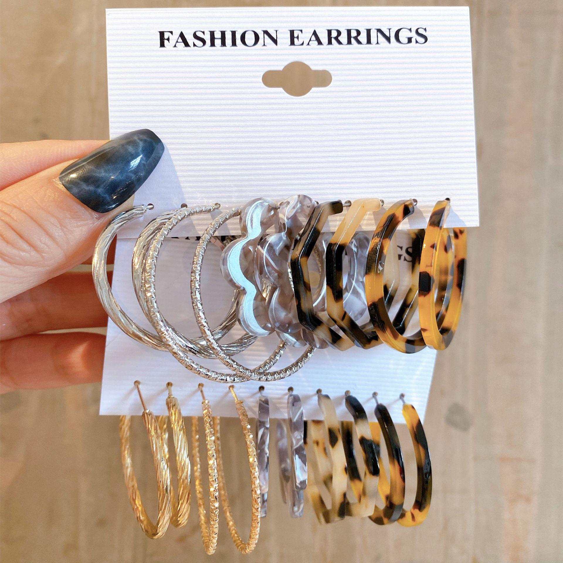 5-Pair Retro Leopard & Floral C-Shaped Earrings Set - Creative Personality Silver Hoops Alloy
5-Pair Retro Leopard & Floral C-Shaped Earrings Set - Creative Personality Silver Hoops Alloy