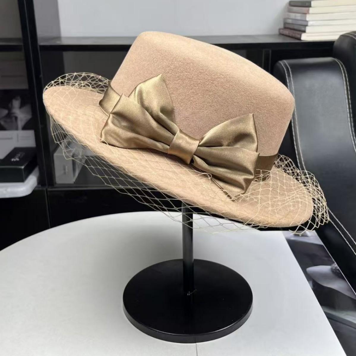 French Hepburn mesh bow Australian wool top hat womanly socialite flat top autumn and winter basin hat bucket hat One size fits all верблюд
French Hepburn mesh bow Australian wool top hat womanly socialite flat top autumn and winter basin hat bucket hat One size fits all верблюд