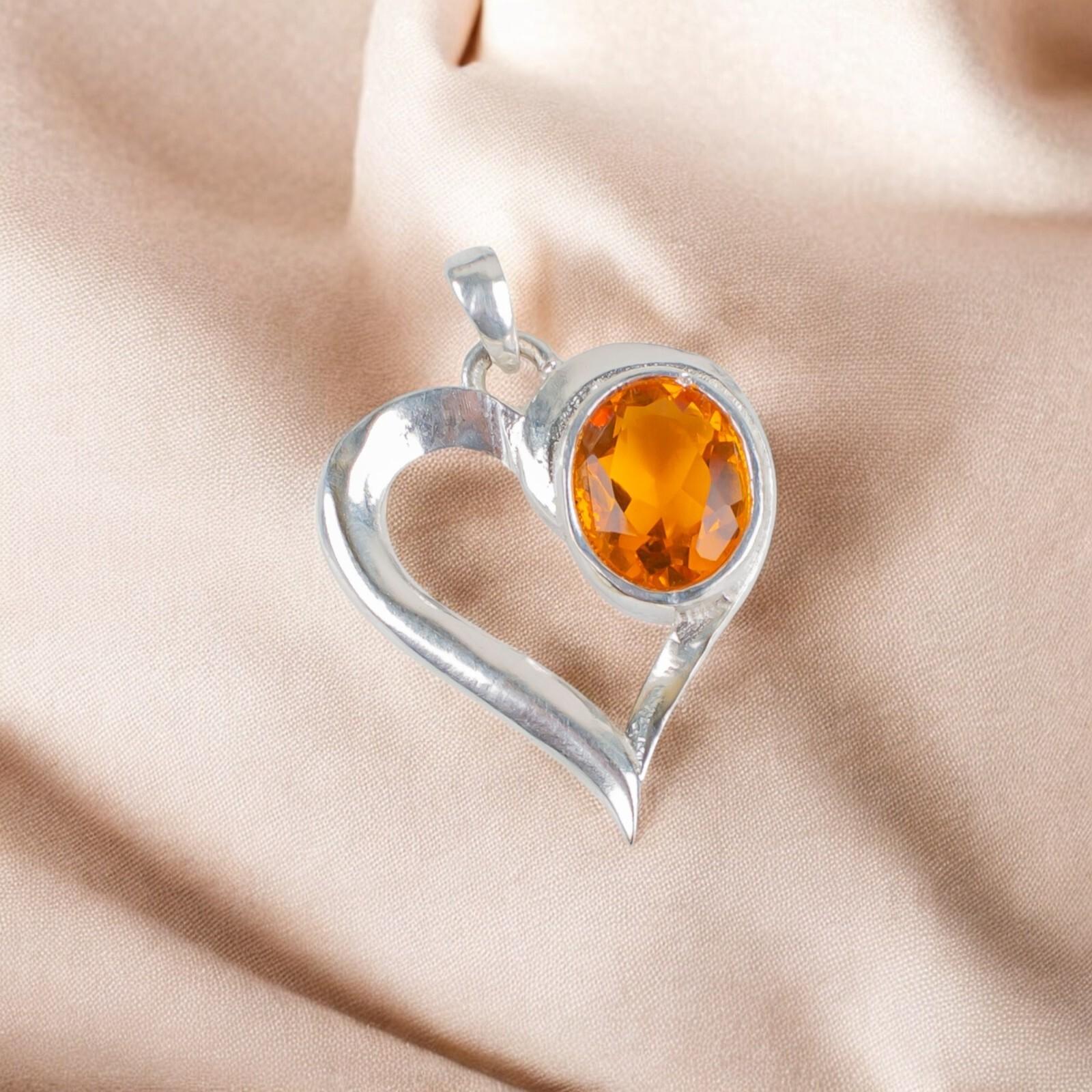 Citrine Gemstone 925 Sterling Silver Jewelry Designer Pendant For New Year Gift CP-5-5
Citrine Gemstone 925 Sterling Silver Jewelry Designer Pendant For New Year Gift CP-5-5