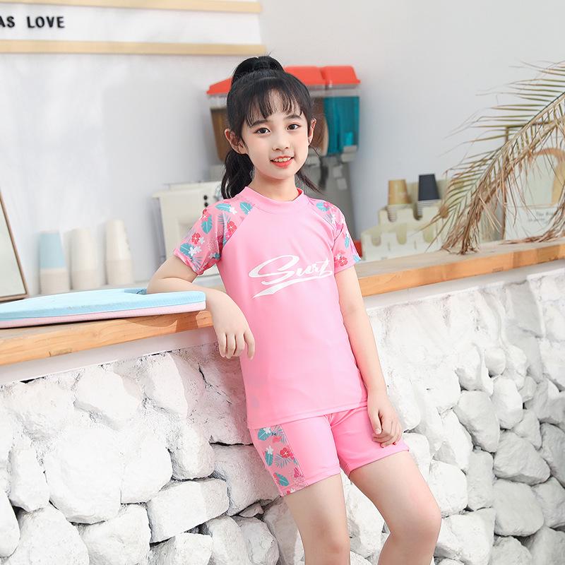 Quick-Dry Kids Three-Piece Swimsuit Set: Girls Swimsuit & Boys Two-Piece Swim Trunks, Sizes Small to Medium. XL (height 100-110cm)
Quick-Dry Kids Three-Piece Swimsuit Set: Girls Swimsuit & Boys Two-Piece Swim Trunks, Sizes Small to Medium. XL (height 100-110cm)