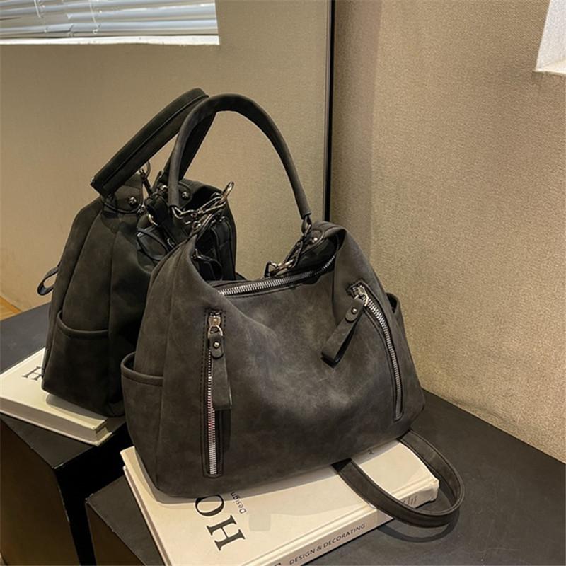 Vintage Soft Hobo Bag Multi-Zipper, Adjustable Strap, Casual Crossbody & Shoulder Tote Bags for Everyday, Travel & Work, Trendy чёрный
Vintage Soft Hobo Bag Multi-Zipper, Adjustable Strap, Casual Crossbody & Shoulder Tote Bags for Everyday, Travel & Work, Trendy чёрный