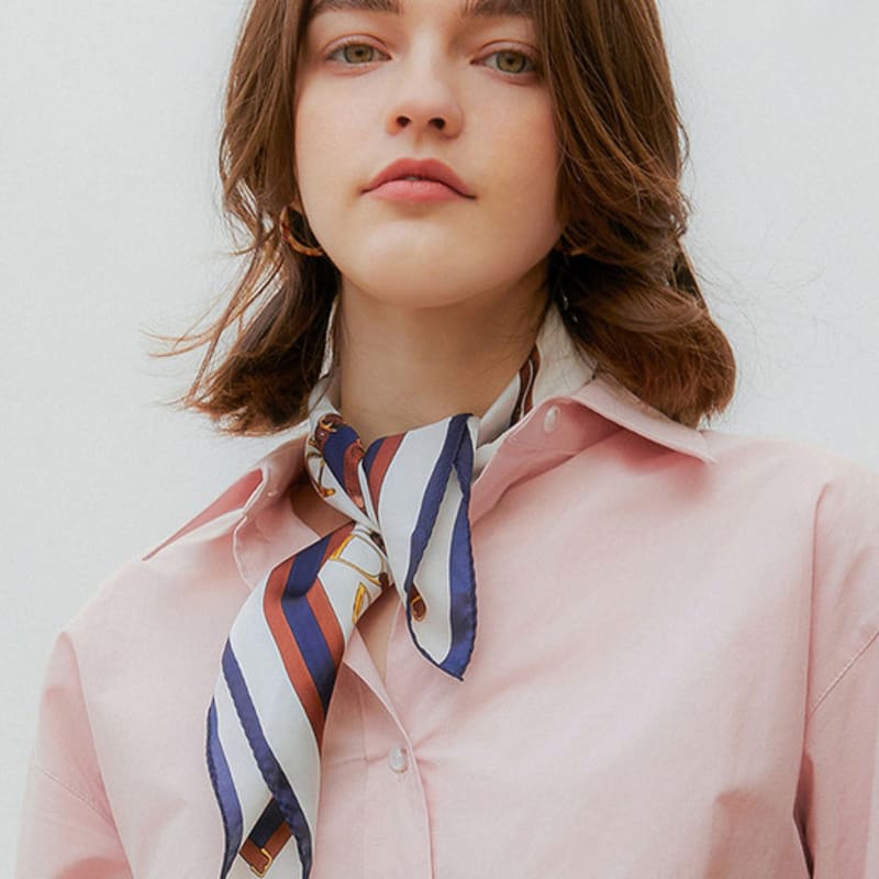 J.LARUEN Маленький шарф Bella (6 цветов/сделано в Корее) Camel
J.LARUEN Маленький шарф Bella (6 цветов/сделано в Корее) Camel