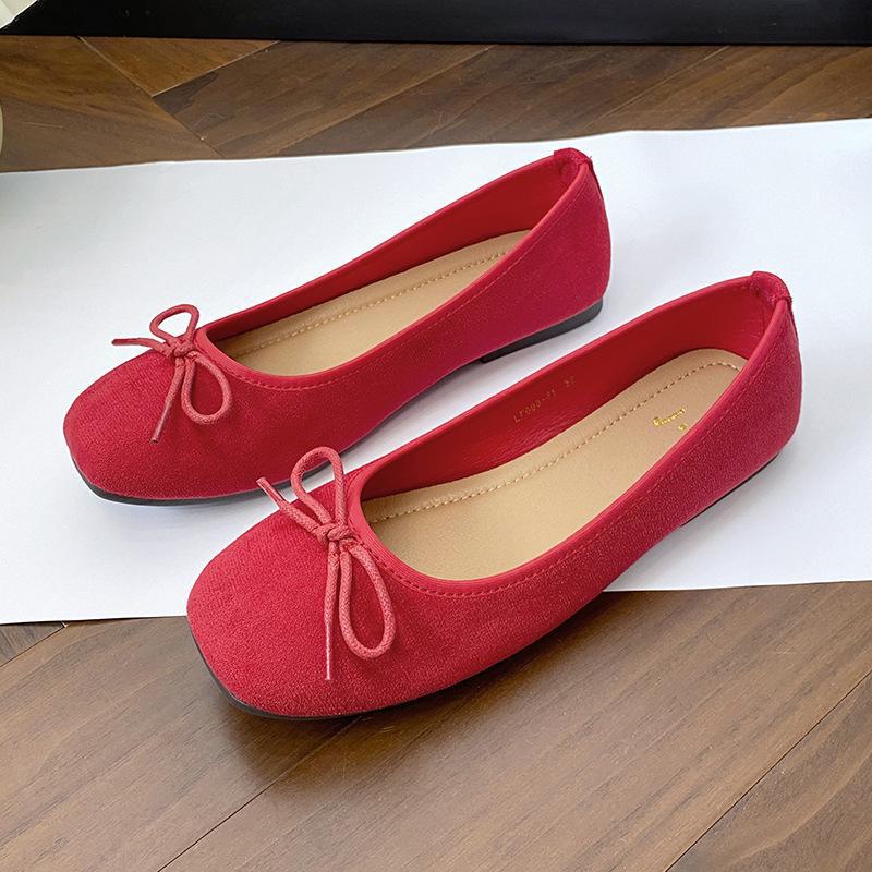 Женские балетки большого размера JM Mary Jane — осень/зима, плоская подошва, бант, мягкая поверхность, квадратный носок, небольшая глубина.
Женские балетки большого размера JM Mary Jane — осень/зима, плоская подошва, бант, мягкая поверхность, квадратный носок, небольшая глубина.