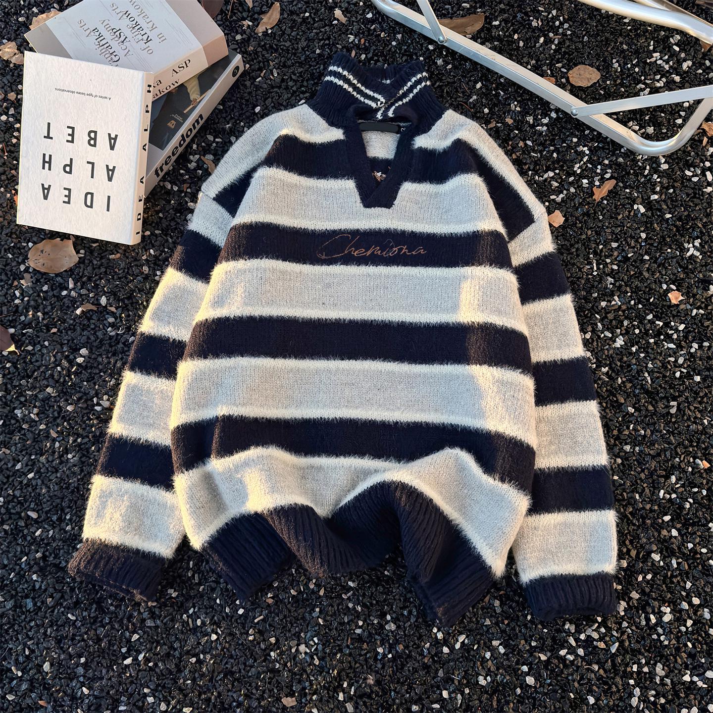 American Retro College Style Men s V-Neck Polo Collar Sweater - Color Block Stripes for Autumn Winter M темно-синього кольору
American Retro College Style Men s V-Neck Polo Collar Sweater - Color Block Stripes for Autumn Winter M темно-синього кольору