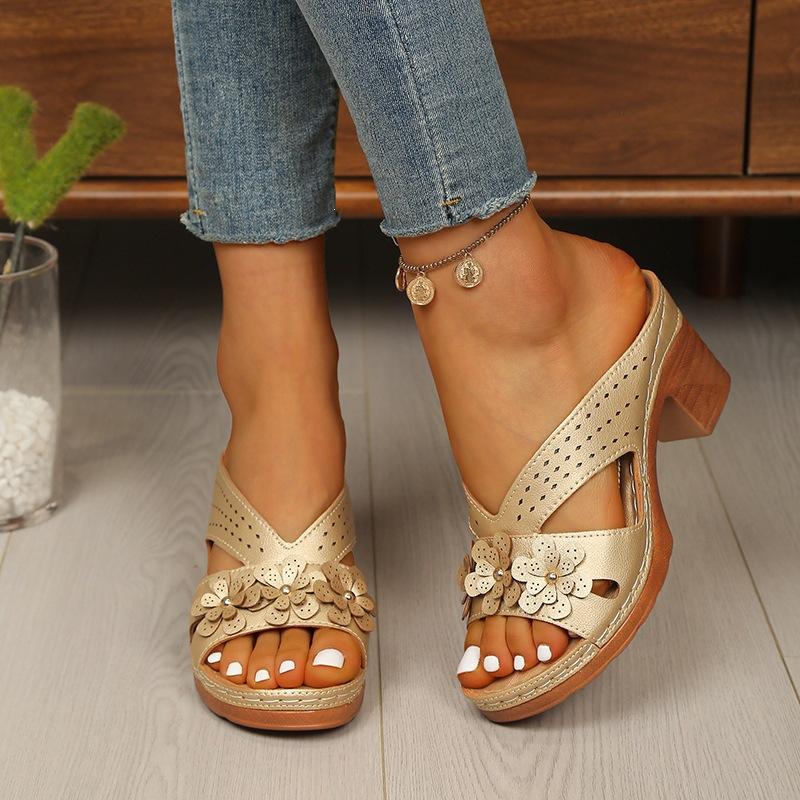 High heels, flower shaped beach slippers, women s thick heels, toe covers, fish mouth shoes 43 золотий
High heels, flower shaped beach slippers, women s thick heels, toe covers, fish mouth shoes 43 золотий