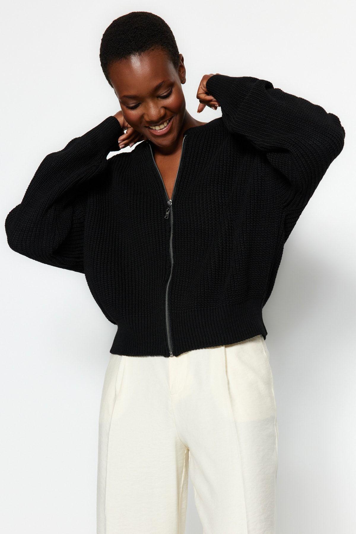 Women s Fashionable Stylish Cardigan Black Wide Fit Bomber Collar Zippered Knitwear Cardigan L
Women s Fashionable Stylish Cardigan Black Wide Fit Bomber Collar Zippered Knitwear Cardigan L